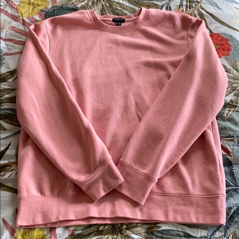 Pink sweatshirt 👍